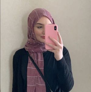 Meet your Posher, Alina